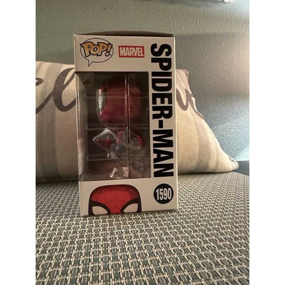 Funko Pop! Marvel Spider-Man Brand New Day #1590 Hot Topic Exclusive